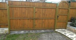 Купить распашные ворота деревянные Нальчик, цена от 2793 руб.